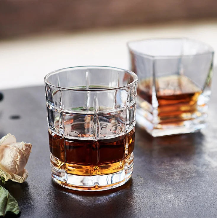 2021 New Wholesale Whiskey Glasses Different Design Style Whisky Glass Whiskey Glasses