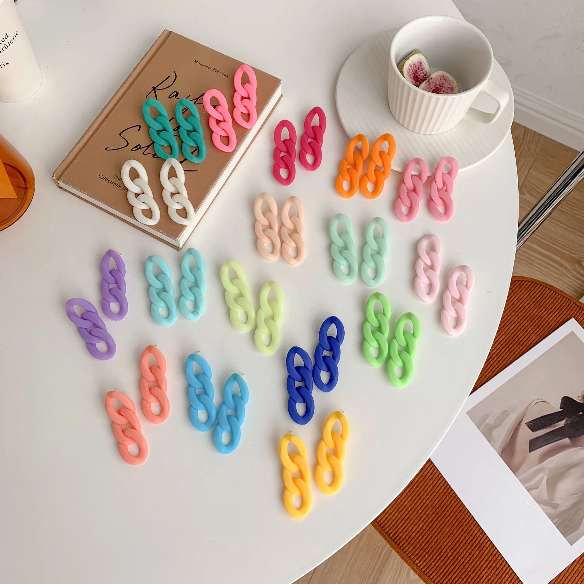 Wholesale Fashion Jewelry Colorful Acrylic Hoop Polychromatic Chain Earrings