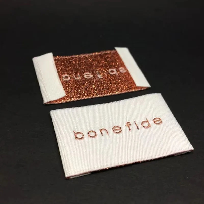 Customized Logo Brand High-Density White Polyester Embroidery Woven Clothing Label for Bags and Shoes