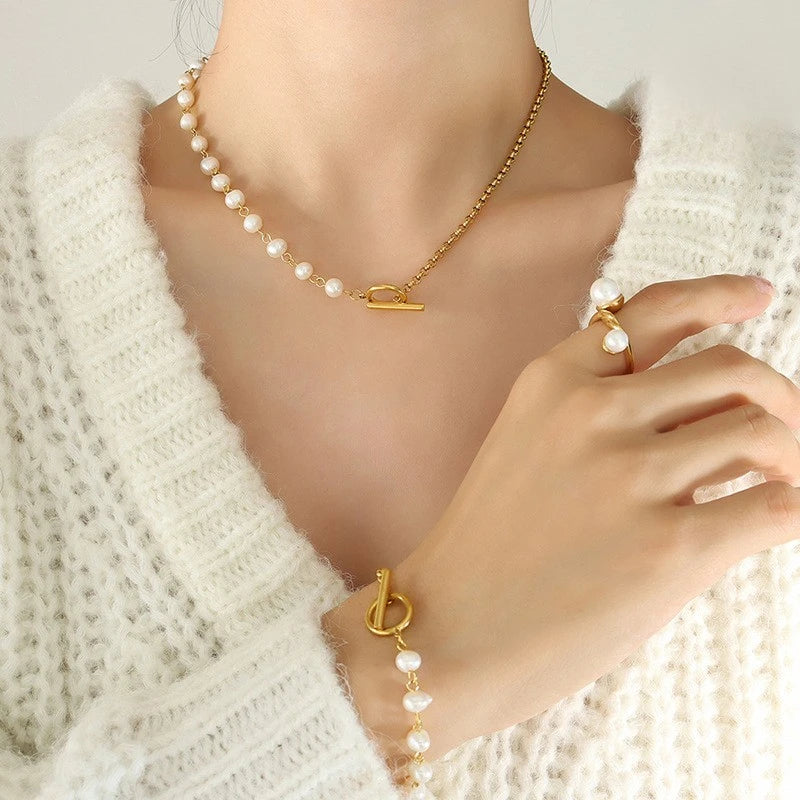 YF3738 Fashionable Waterproof Stainless Steel Jewelry Set 18k Gold Plated OT Buckle  Freshwater Pearl Bracelet Necklace