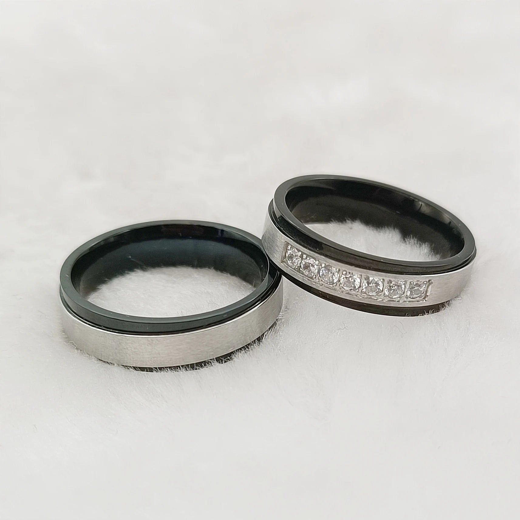Beautiful IP Black Plated Stainless Steel Jewellery Lover's Couples Wedding Engagement Rings Classic Bridal Sets for Men Women