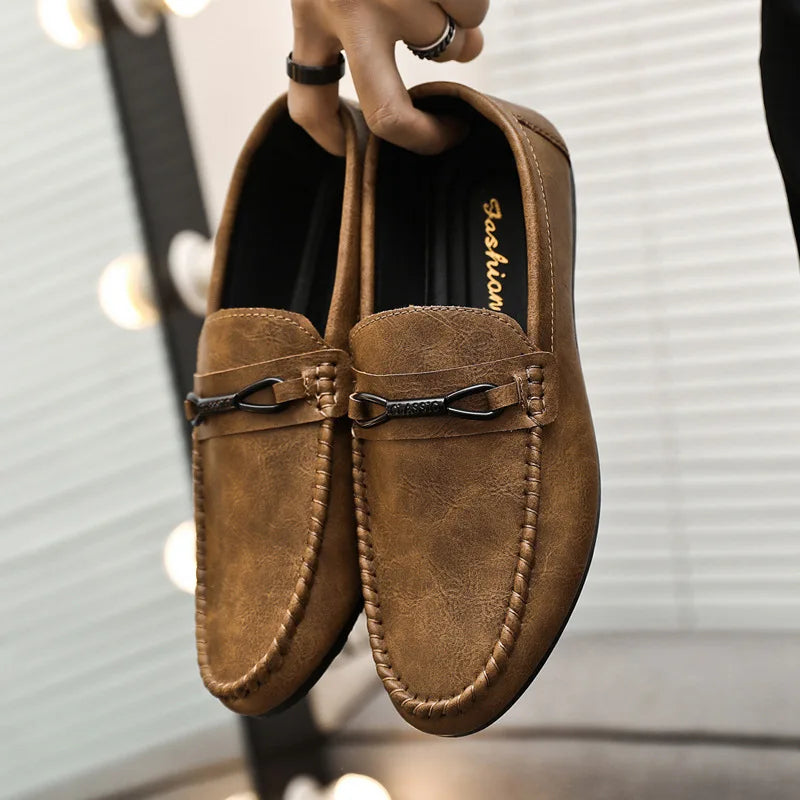 Summer New Slip-on Lazy People Comfortable Breathable Soft Sole Waterproof Leather Surface Light Casual Leather Shoes