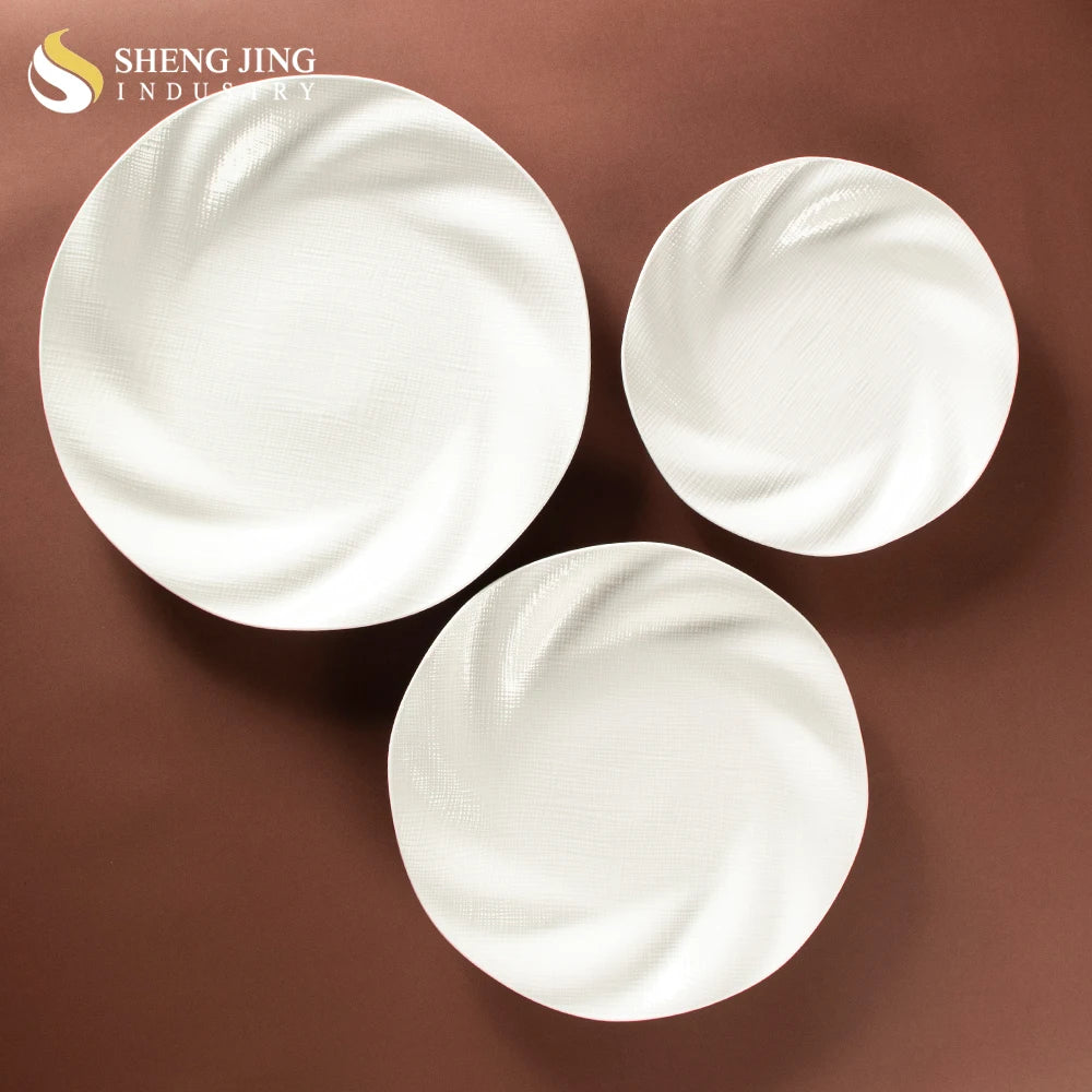 Wholesale Nordic Custom White Ceramic Plates for Restaurant Dinner Serving Dishes Porcelain Flower Shaped Steak Teller Vajilla
