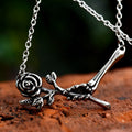 SS8-1024P 2023 New Fashion Stainless Steel Flower Hand Pendant for Lover Couple Necklace Romantic Cute Jewelry for Women Men