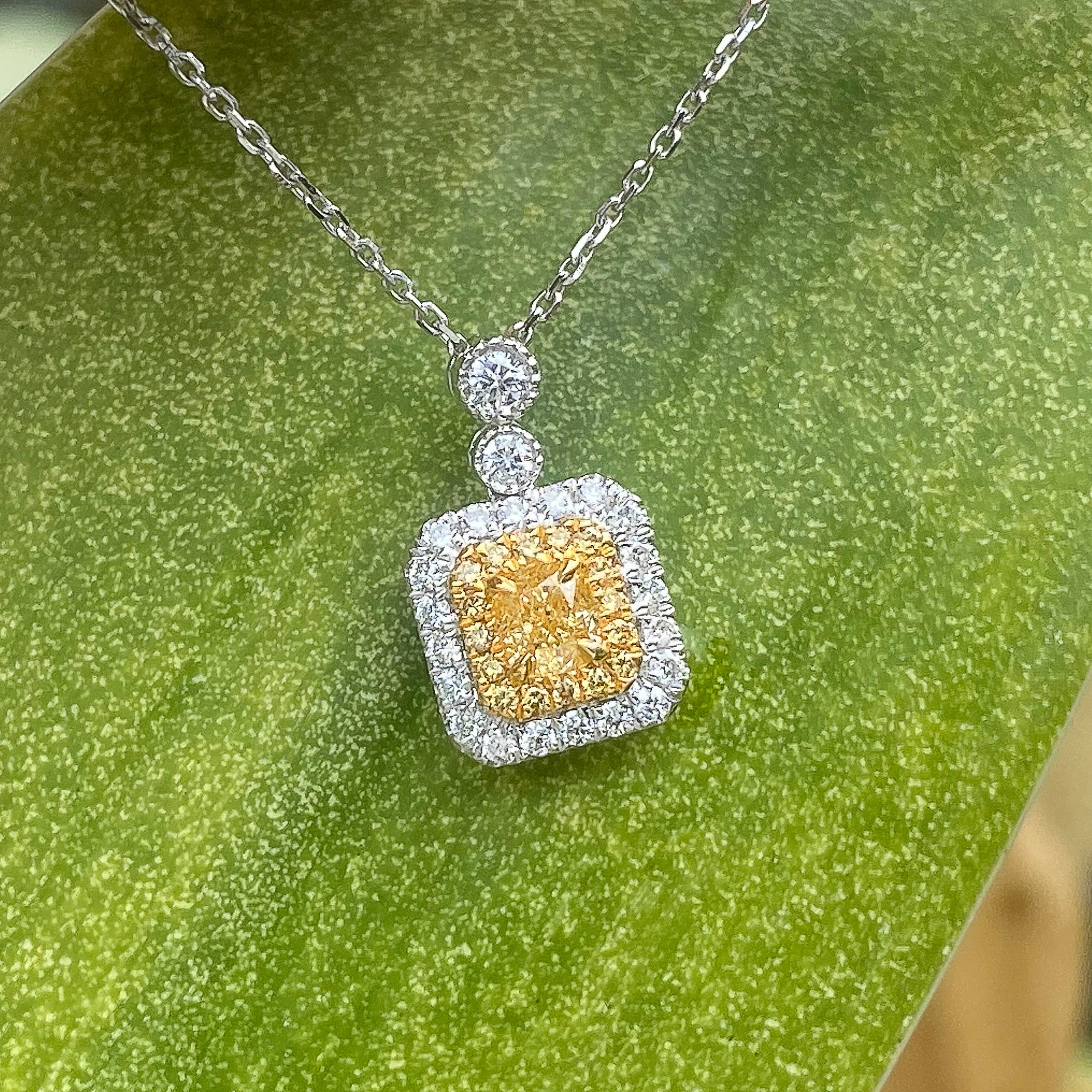 Luxury Jewelry Real 18k Gold Jewelry Natural Cushion Shape Yellow Diamond Custom logo Necklace