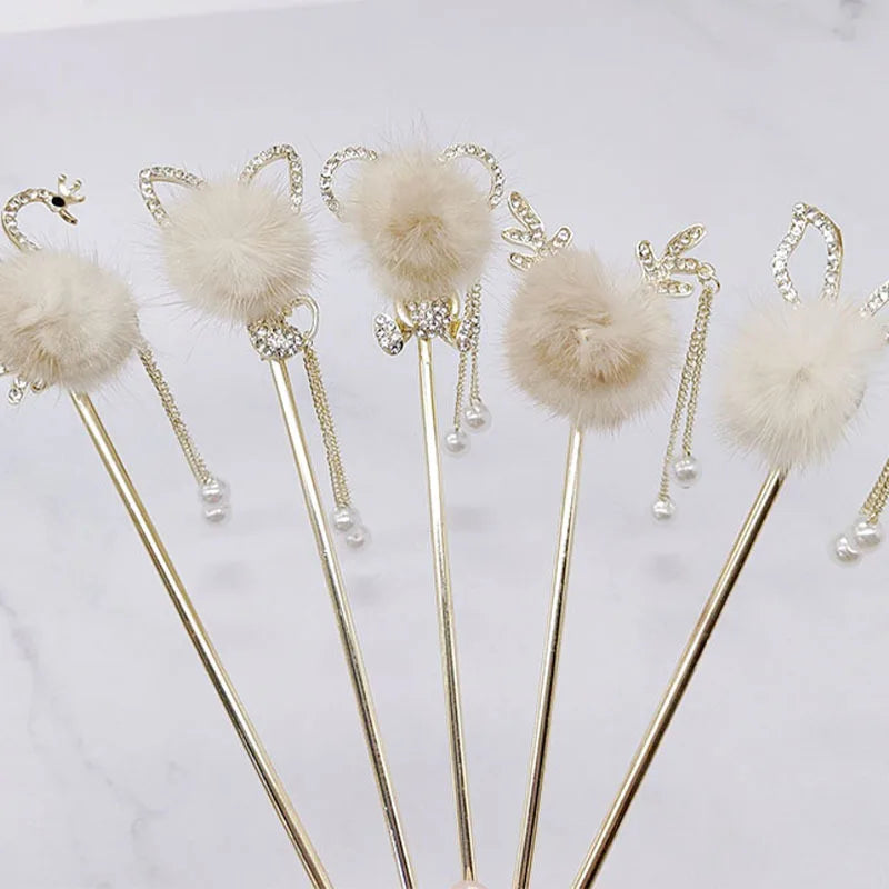 Chinese Ancient Winter Plush Swan Antler Tassel Hairpin Chopstick Hair Stick for Women Vintage Hanfu Charm Hairpin Hair Wear