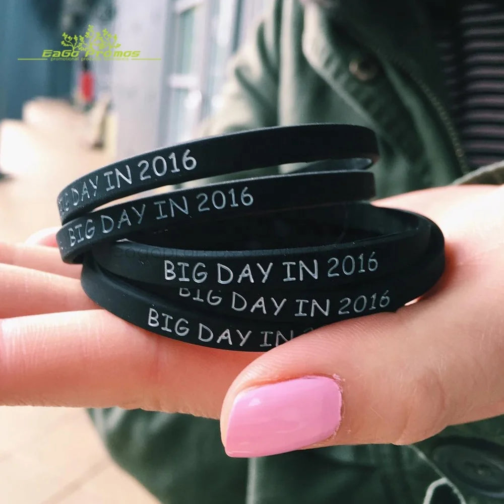 2025 2026 Promotional Thin 1/4"Silicone Wristband Manufacturer Design Your Personalized Custom Logo Silicone Wrist Rubber Band B