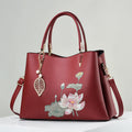 China Manufacturer pink Small Fashion Luxury Flower Pearl Cheap Handbag with Private Label