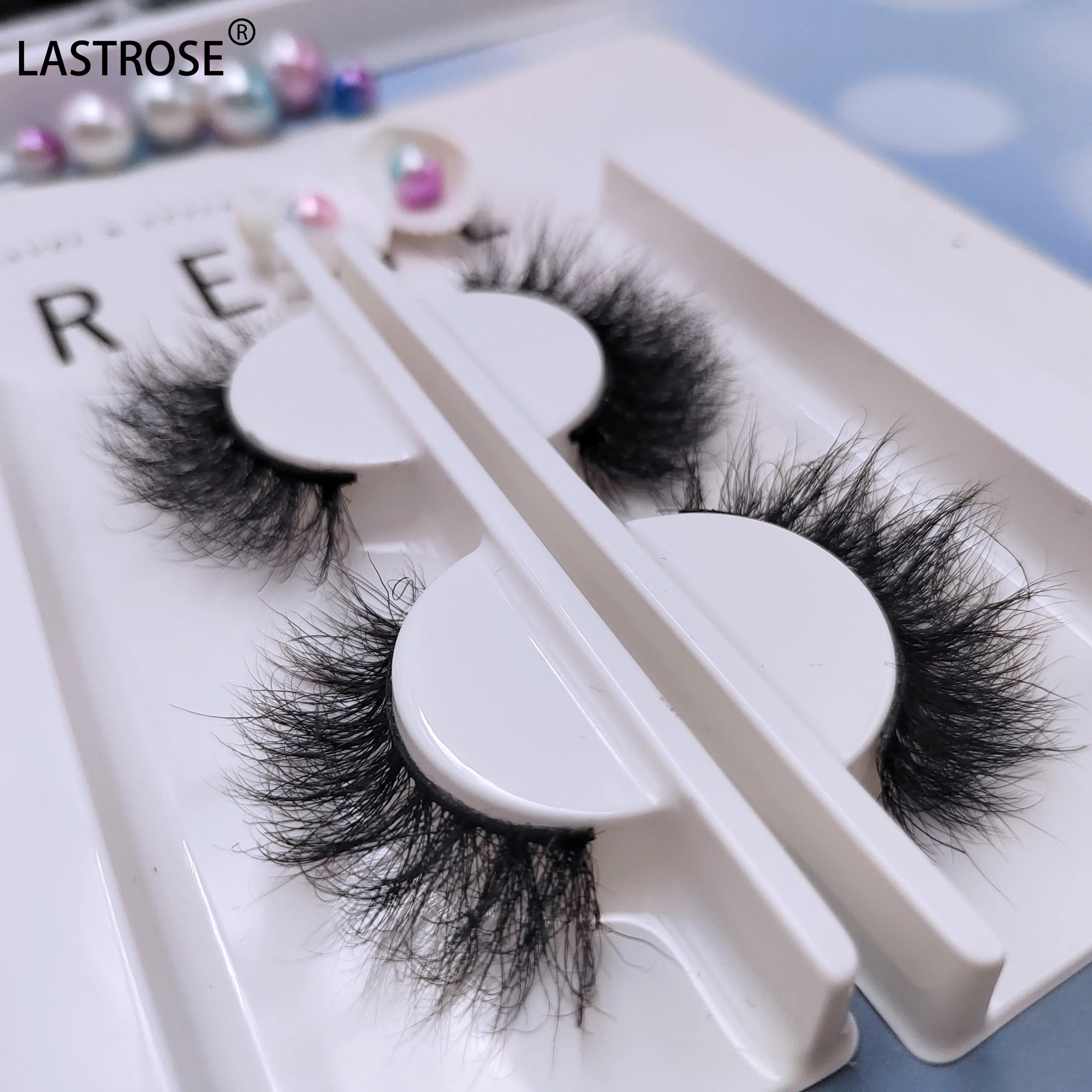 Best Selling 20mm 3D Mink Lashes Fluffy Eyelashes in Private Label Box Packaging Wholesale MOQ 10 Pairs