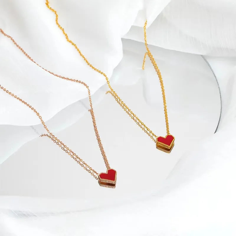 Hot Sale 18K Gold Stainless Steel Jewelry Wholesale Heart Enamel Pendant Necklace High Quality Necklace for Women