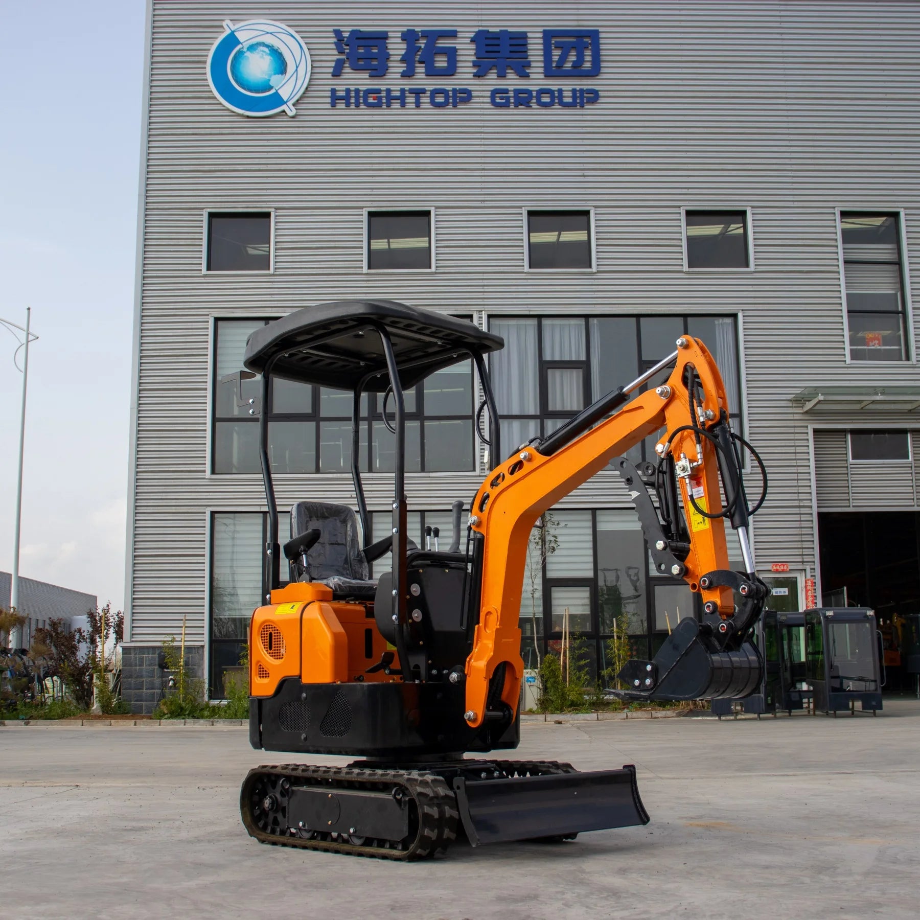 New Excavator Price 1.5ton 1.7 Ton 2 Ton Mini Excavator Digging Hydraulic Small Micro Digger Machine Prices for Sale