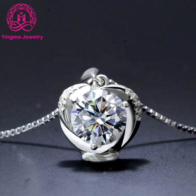 1.5 Carat Heart Shape Moissanite Pendant Necklace With Round Cut White D VVS GRA Moissanite Silver 925 Gold Plated Necklace