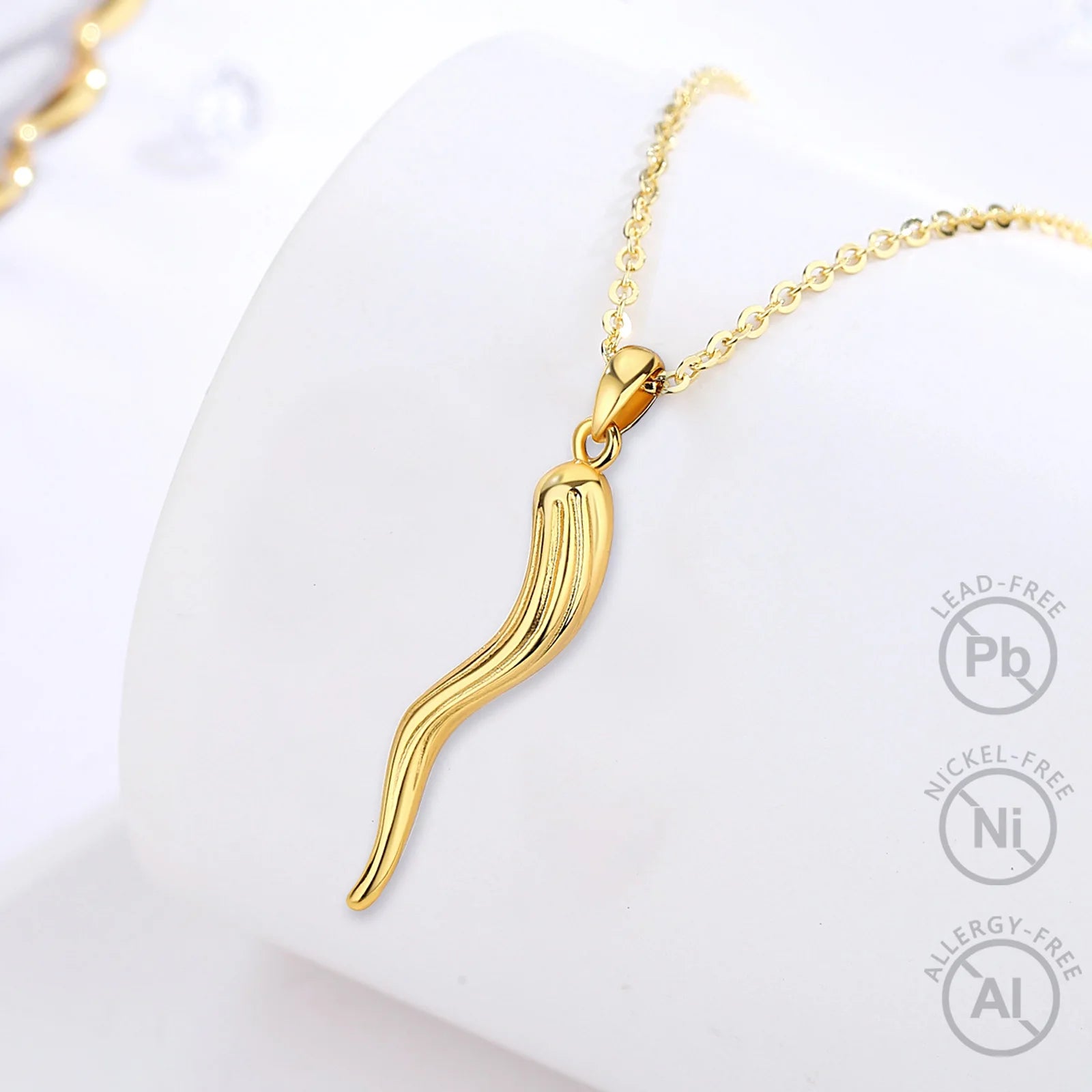 Merryshine Good Luck protection Amulet Jewelry Gold Plated Jewelry Fashion Buffalo Italian Horn Jewelry Necklace