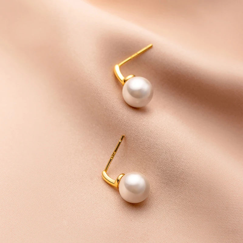 Simple Korean Style Earrings Cute 925 Sterling Silver Round  Freshwater Pearl Stud Earrings for Women Girls Party Jewelry