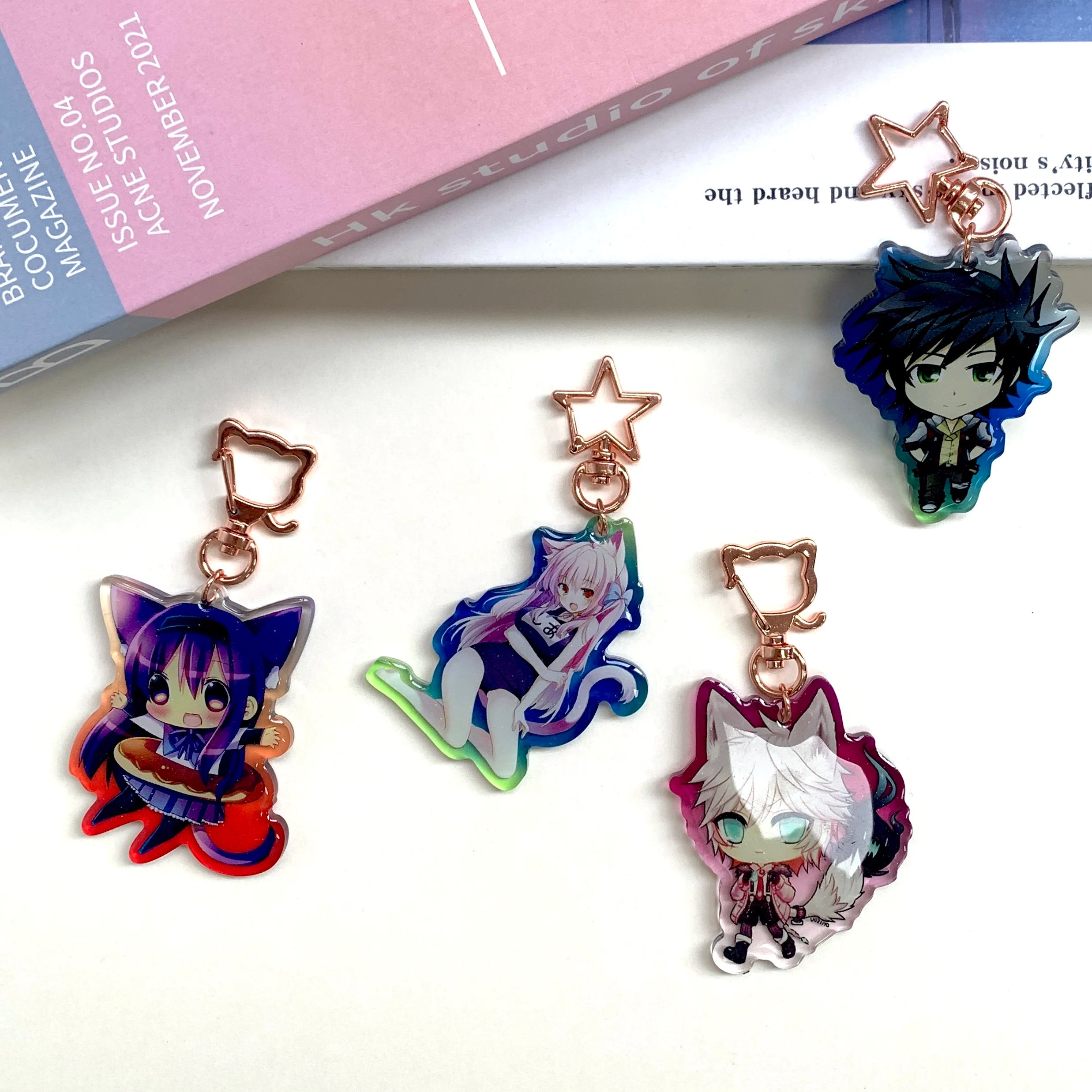 Customized Clear Epoxy Resin Star Hologram Acrylic Anime Ornament Keychain Cute Gift Keychain