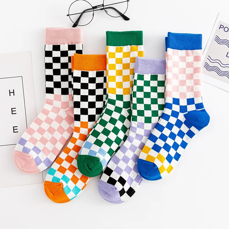 Winter Customized Design Logo Checkerboard Socks Women's Mid Length Socks Ins Fashion CREW Sports Socks Wholesale