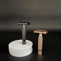 LIYI Eco-Friendly Reusable Double Edge Safety Razor for Men with Gold Handle and Stainless Steel Blade