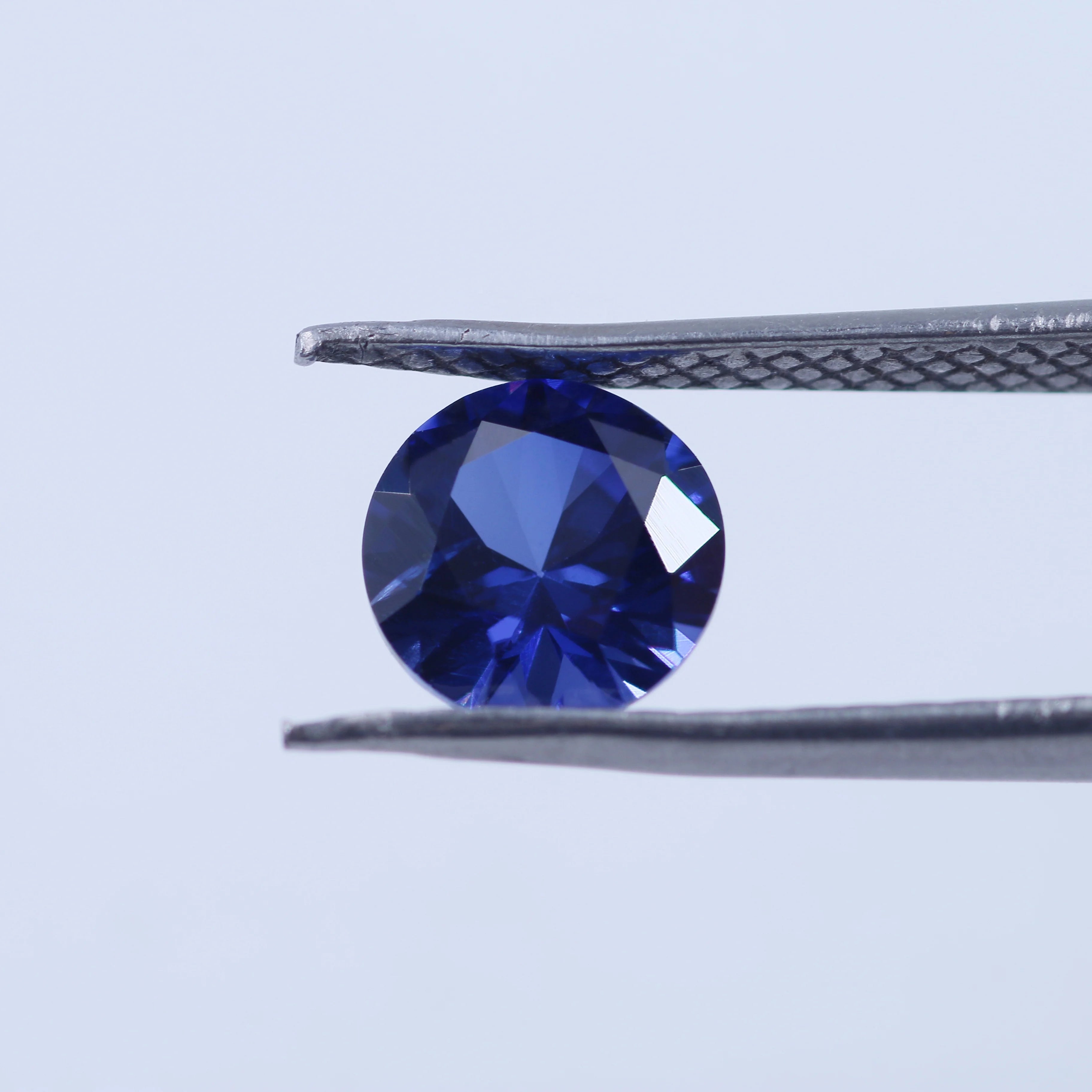 Wholesale Synthetic 32# Sapphire Round Brilliant Cut Corundum Gemstone 12x12mm Third Party Certified for Jewelry Making