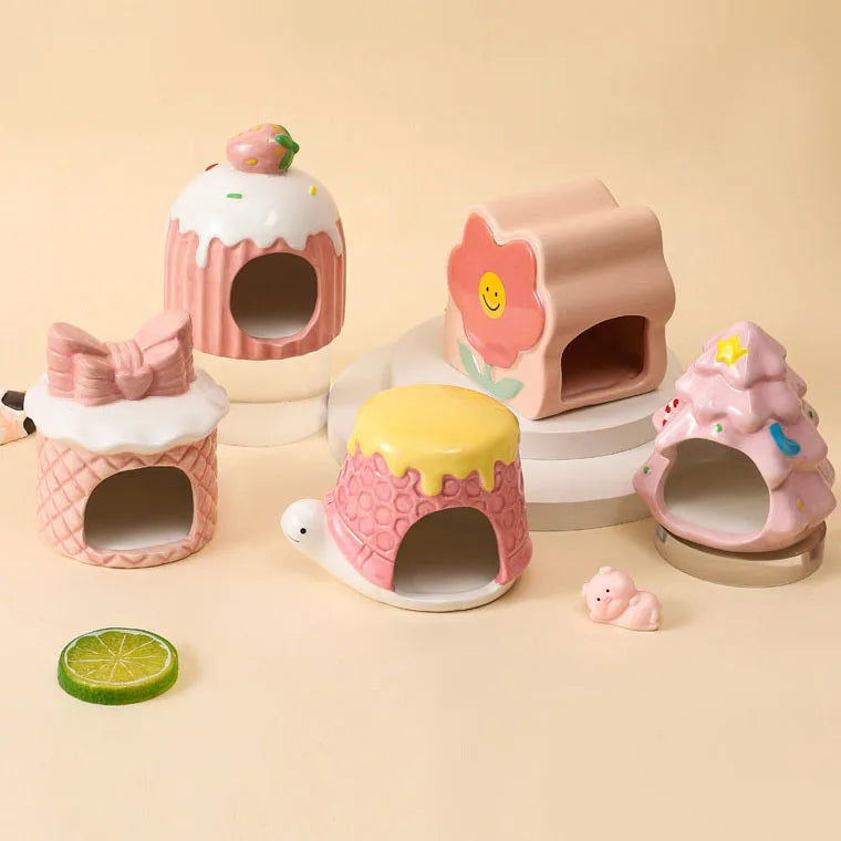 Summer Hamster Ceramic House Christmas Tree Cake Pet Bed Hamster Heat Protection Ceramic Nest