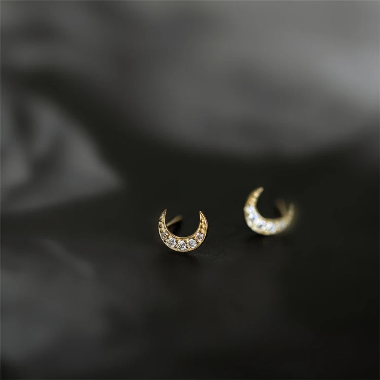 New Fashion Sterling Silver Customized Ladies Tiny Zircon Moon Stud Earrings
