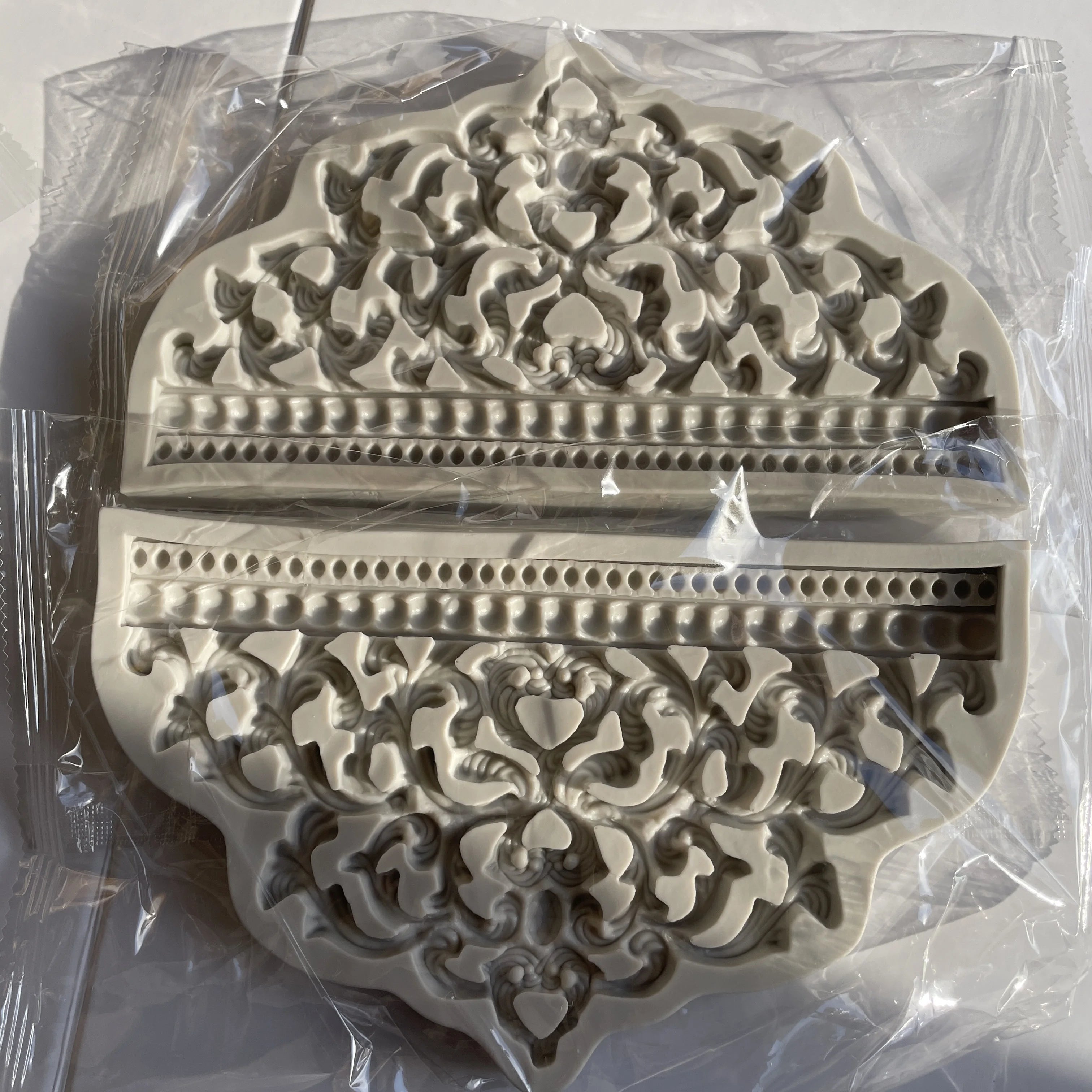 Hot Selling Wedding Cake Decoration Crown Silicone Mold Fondant Baking Molds