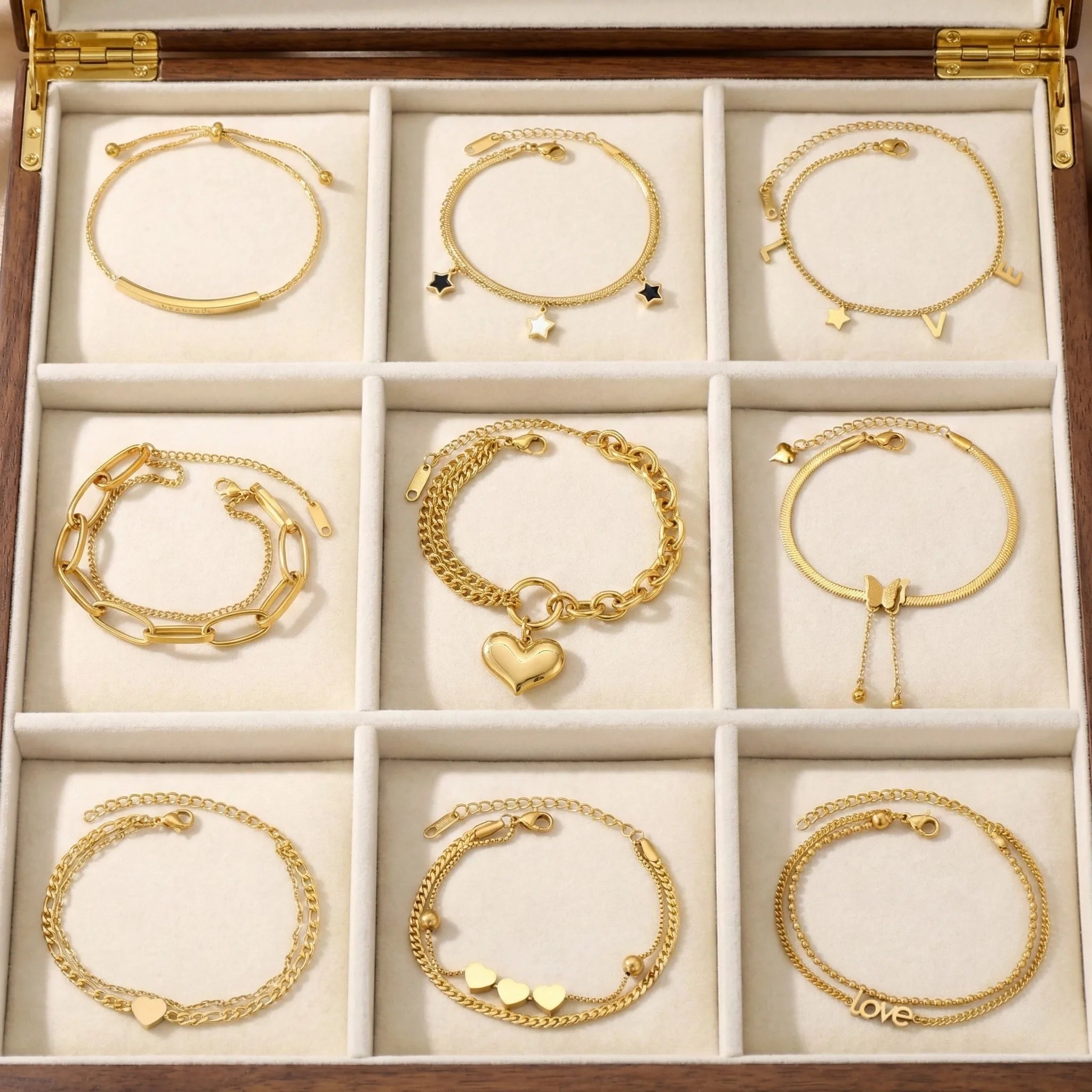 Hot Sell 18K Gold Plated Heart Stainless Steel Ladies Diamond Jewelry Bracelets Bangles Anti Allergy Bangle for Women