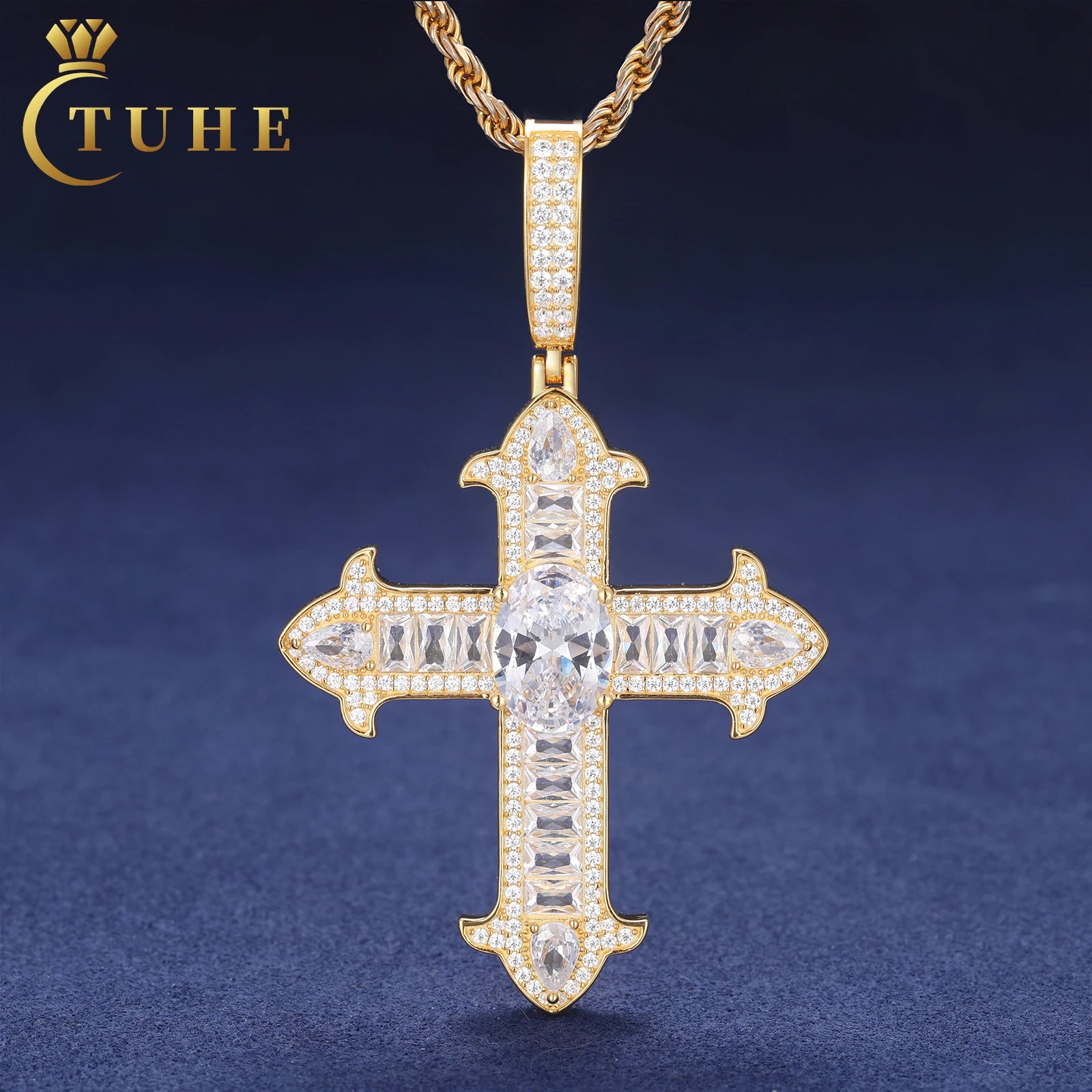 New Fashion Emerald Cut Mossanite Diamond Iris Cross Pendant Gold Plated 925 Sterling Silver VVS Moissanite Christian Jewelry