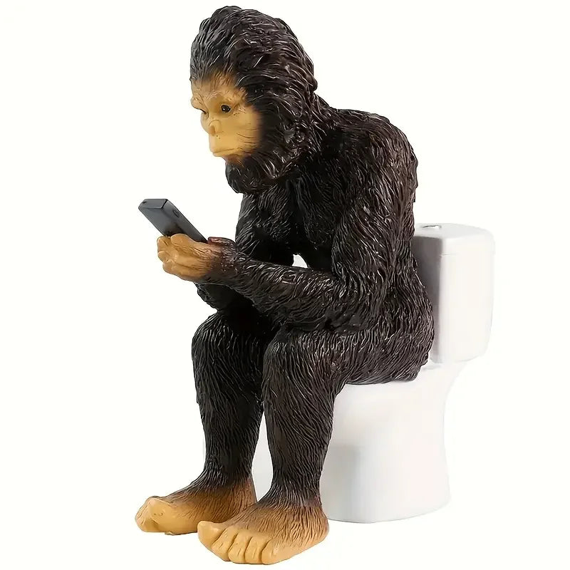Hot Sale Funny Resin Caveman on Toilet Statue with Mobile Phone Outdoor Garden Decor for Lawn PathwaysHumorous Potty Sculpture