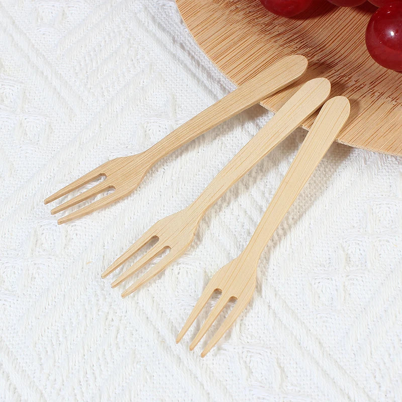 Wholesale Disposable Fruit Picks Natural Bamboo Color Wooden Chip Fruit Fork Food Grade Sustainable Party Suitable Free Samples