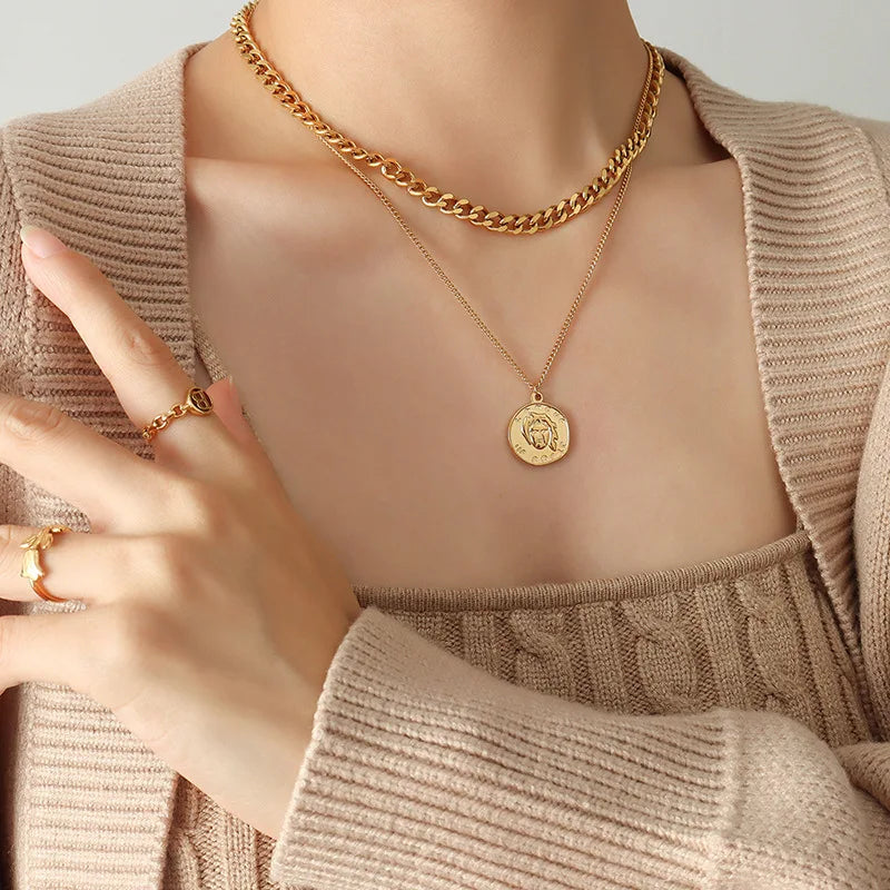 2022 New European and American Stainless Steel 18K Gold Double Layered Portrait Medal Pendant Necklace