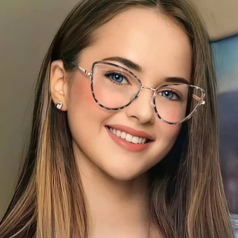 2025New Hot Oversized Frame Anti Blue Light Cat Eye Eyeglasses Square Women Glasses Trending Design Optical Computer Glasses