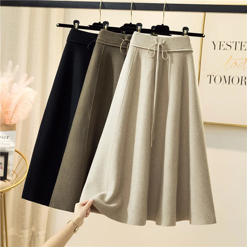 Wholesale Casual Pleated Skirt for Women Winter Fashion High Waist Solid Color Midi A-line Long Skirt