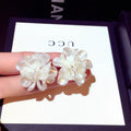 Creative White Shell Flower Earrings Statement White Acrylic Flower Stud Earrings for Daughter Gift