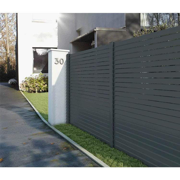 No Digging or Concrete Required for Installation Outdoor Decoration Movable Slat Fence Panel Pole Fencing