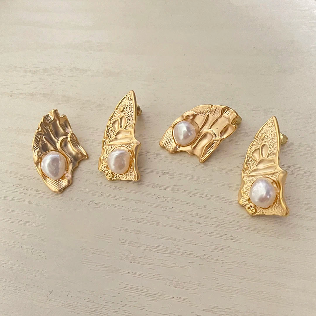 Gold Hammered Asymmetric Stud Earrings Textured Irregular Earring Studs Genuine Freshwater Pearl Earrings for Women Jewelry Hot