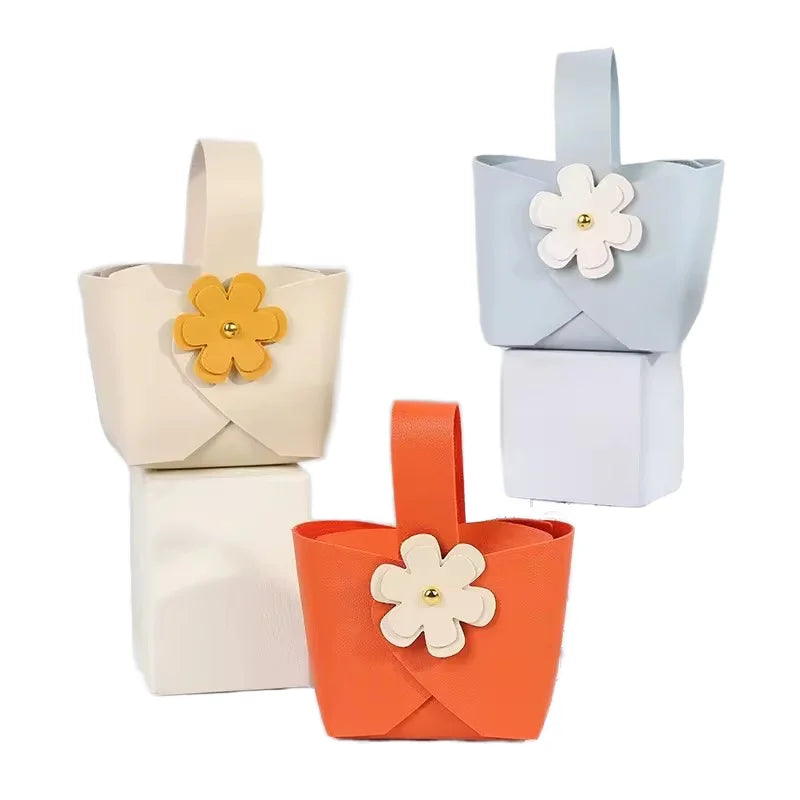 MU PVC Gift Bag with Flower Handles Small Candy Packaging Box for Wedding Favor for Gift and Party