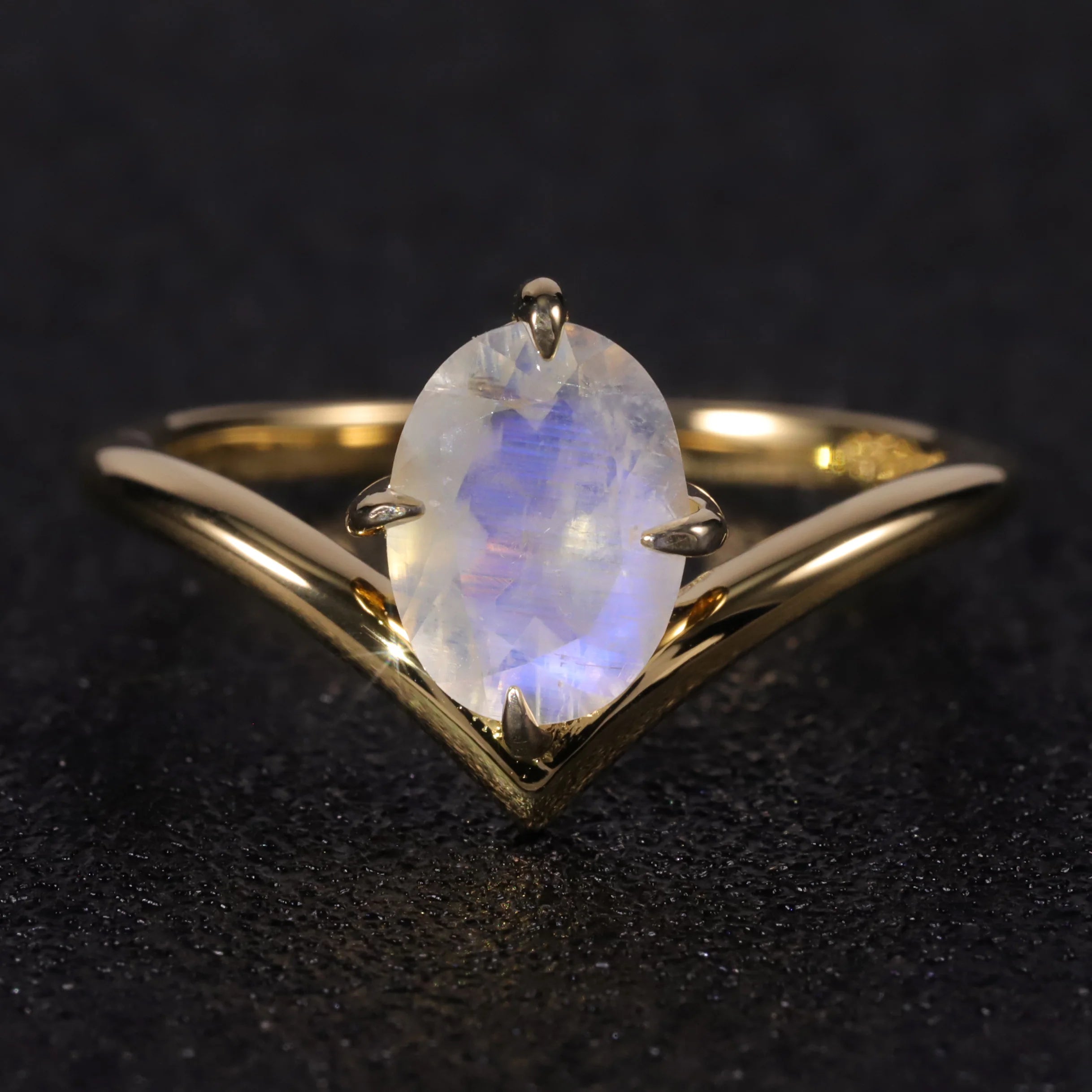 OL0930 Customized Elegance Jewelry Dainty Engagement Rings Gold Plated 925 Sterling Silver Oval Cut Moonstone Diamond Ring