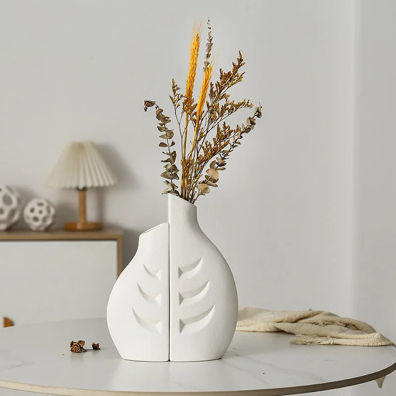 Nordic Style Small White Ceramic Vase Modern High Sensation Home Decoration Transparent Matt Glaze Antique Glass Wedding