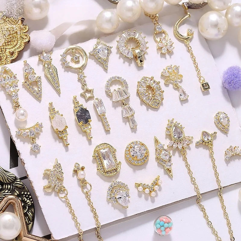 Wholesale Luxury Color-proof Gold-plated Nail Alloy Diamond Rhinestone Zircon Nail Charms Decoration