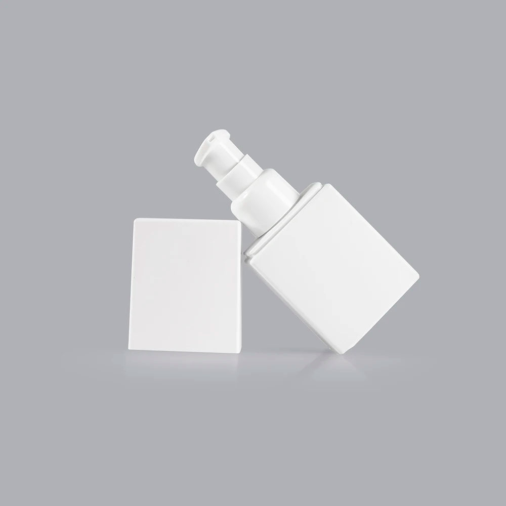 White PETG Square Spray Bottle for Skin Care Serum & Lotion 30ml-150ml Sizes Pump Sprayer Custom Color & Logo