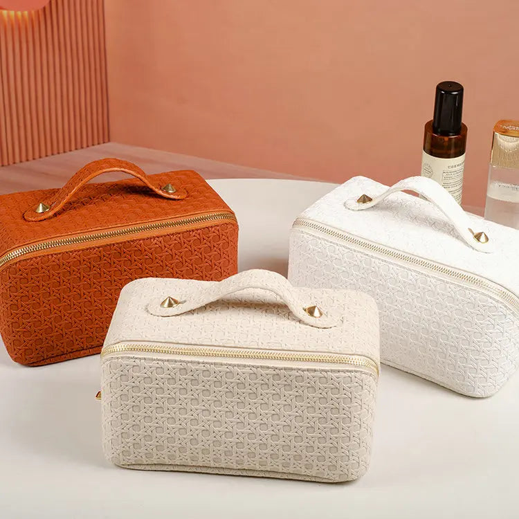 Custom Logo PU Leather Portable Travel Toiletry Makeup Cosmetic Bag Pouch Case for Women Large Capacity Lady's Makeup Bag
