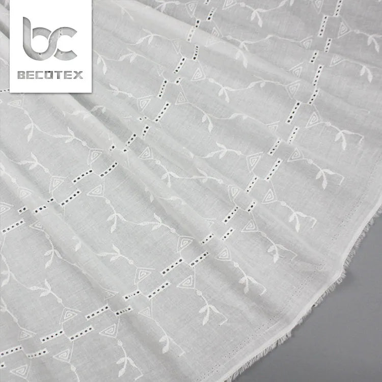 Floral Embroidered 100% Eyelet Cotton Embroidery Fabrics