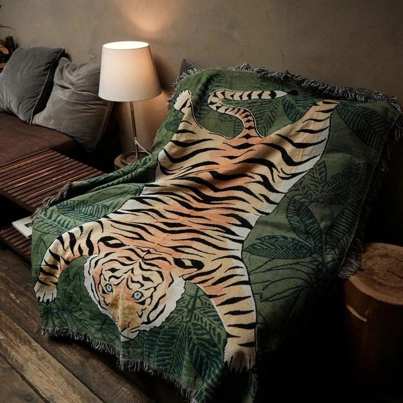 Embroidery Jacquard Cherish Decorative Tapestry Woven Blanket Hot Style Portable Custom Design Throw Blanket With Tassel