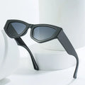 Latest Trendy Designer Irregular Wide Legs Sunglasses Hip Hop cat Eye Sun Glasses
