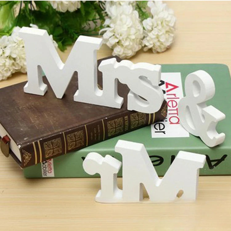 Wholesale Wooden Letters for Weddings Creative Mr & Mrs Sign Letters for Party Decor and Photo Props Dropshipping MegaBDM