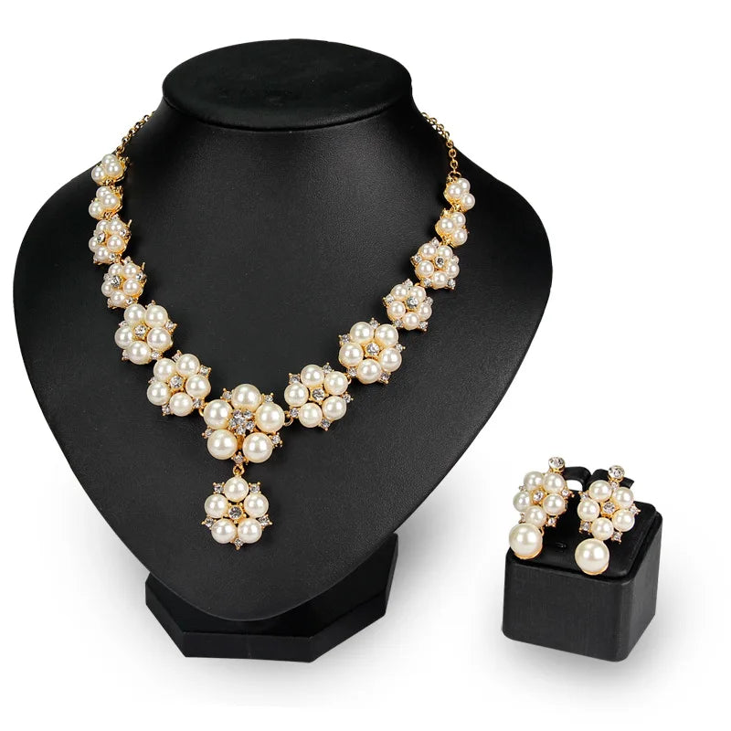 Hot Sale Fashion Accessories Pearl Necklace Earrings Jewelry Set