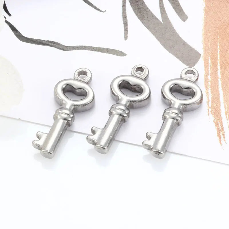 Titanium Steel Small Key Pendant Vacuum Furnace Inside Gold Plating Diy Necklace Bracelet Fashion Pendant Titanium Accessories