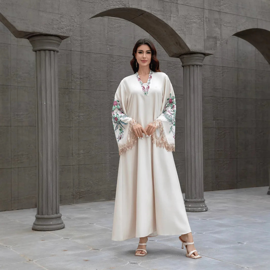 Middle Eastern Long Robe Women's Long Skirt Muslim Dress Dubai Muslim Robe V-neck Elegant Tassel Abaya Dress