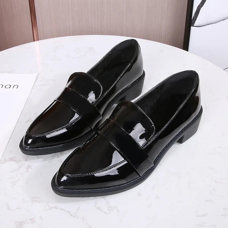 British Style Classic Vintage Pointed Toe Microfiber Plus Size Casual Slip Flat Business Loafers Women Summer Buckle Dress Shoes