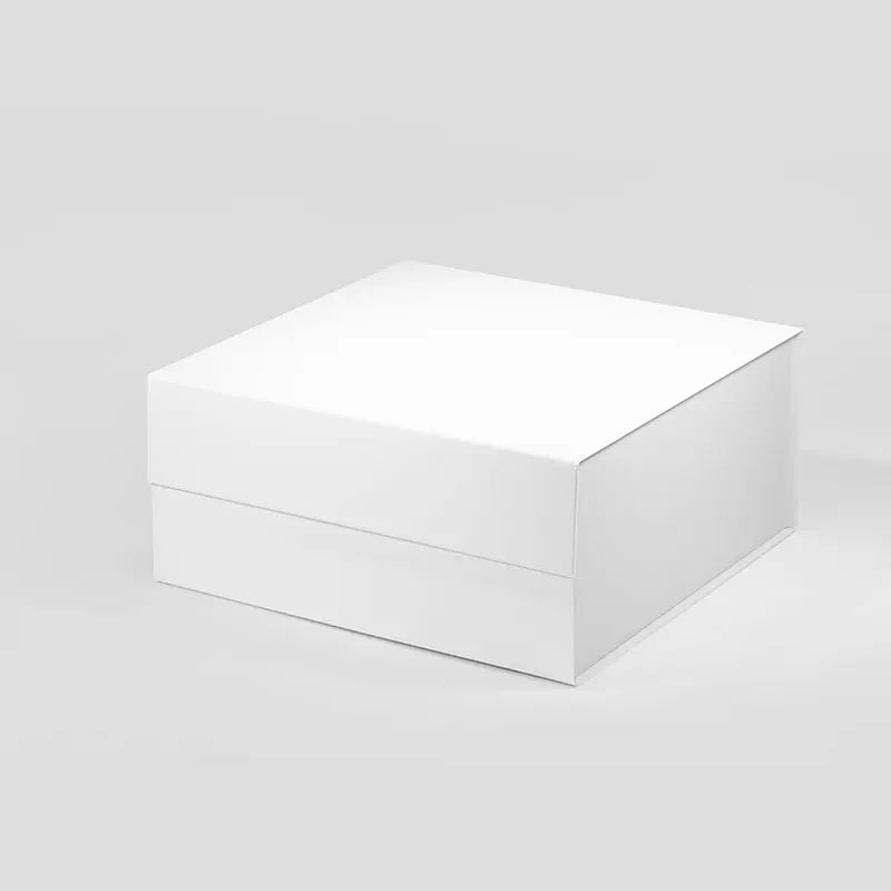 28*28cm Medium square Luxury White Foldable Magnetic Flap Gift Boxes in Stock